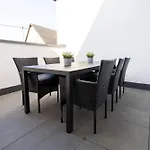 Lejlighed Fewomo, Mosel Maisonette, Mit Terrasse & Winzerflairallee, Fuer 6 Perfekt, Fuer 8 Geeignet *