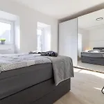 Fewomo, Mosel Maisonette, Mit Terrasse & Winzerflairallee, Fuer 6 Perfekt, Fuer 8 Geeignet