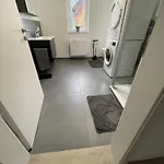 Lejlighed Fewomo, Mosel Maisonette, Mit Terrasse & Winzerflairallee, Fuer 6 Perfekt, Fuer 8 Geeignet *