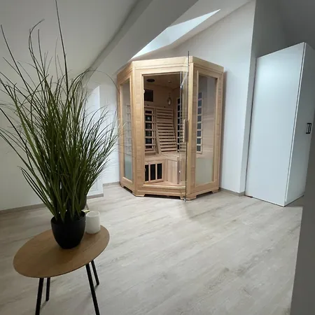 Fewomo, Mosel Maisonette, Mit Terrasse, 3 Schlafraeume ,bis Zu 8 Personen, Sauna Διαμέρισμα Brauneberg