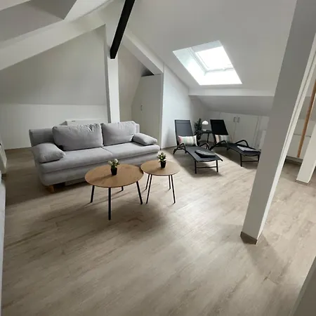 Διαμέρισμα Fewomo, Mosel Maisonette, Mit Terrasse, 3 Schlafraeume ,bis Zu 8 Personen, Sauna
