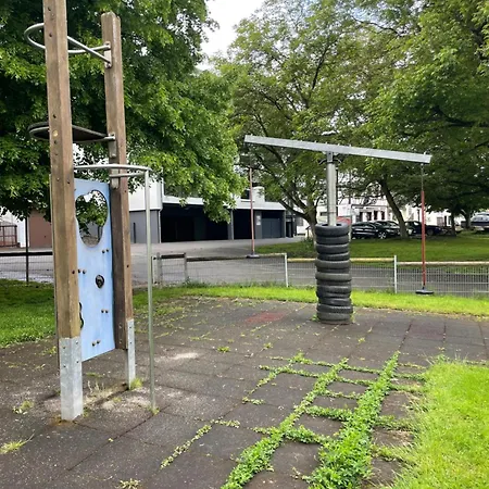 Fewomo, Mosel Maisonette, Mit Terrasse, 3 Schlafraeume ,bis Zu 8 Personen, Sauna Brauneberg