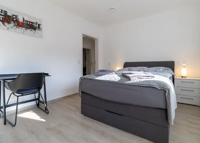 Daire Fewomo, Mosel Maisonette, Mit Terrasse & Winzerflairallee, Fuer 6 Perfekt, Fuer 8 Geeignet *