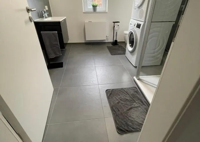 Daire Fewomo, Mosel Maisonette, Mit Terrasse & Winzerflairallee, Fuer 6 Perfekt, Fuer 8 Geeignet *